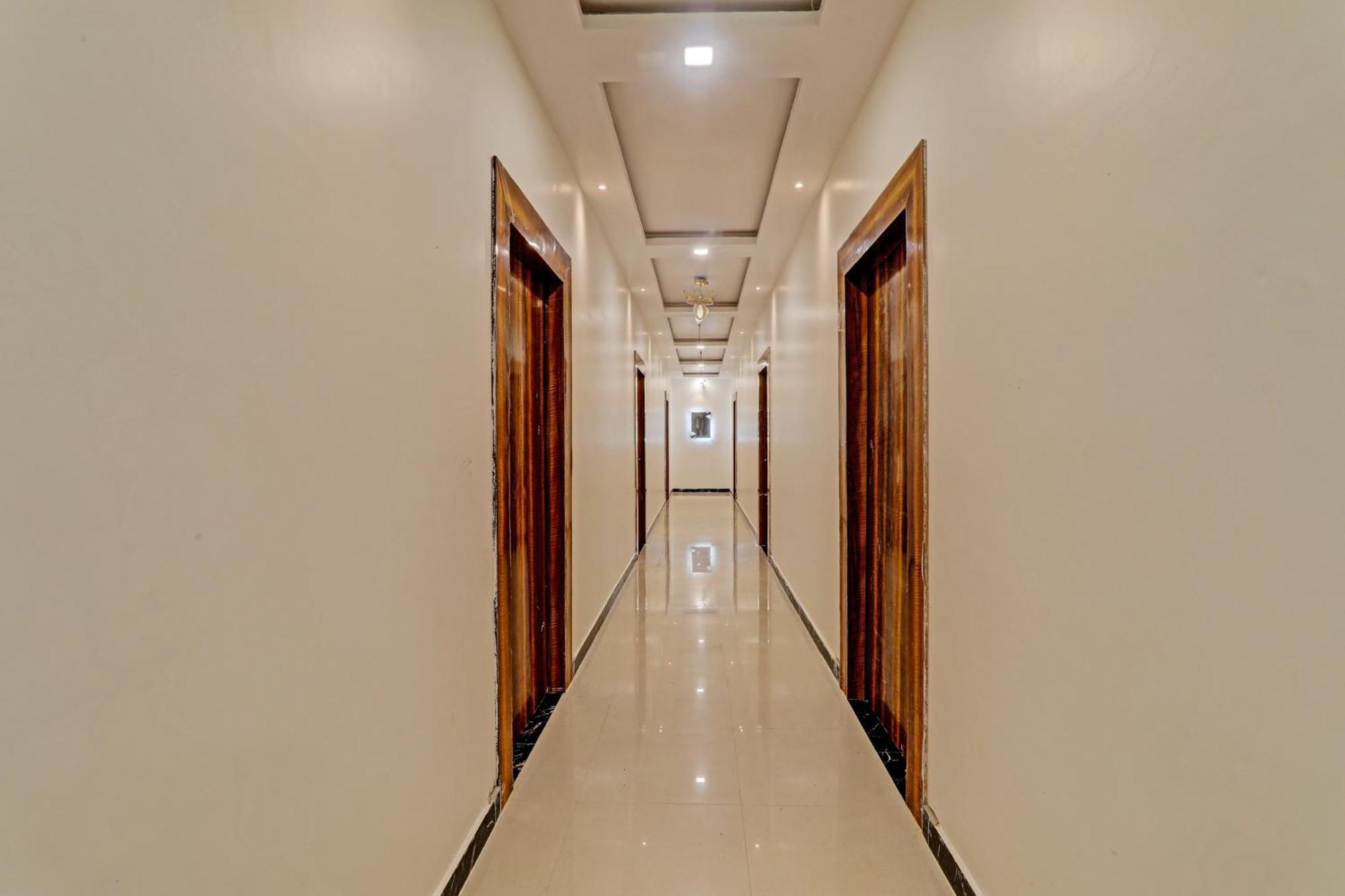 Hotel O Awadh International Bela Pratapgarh Esterno foto