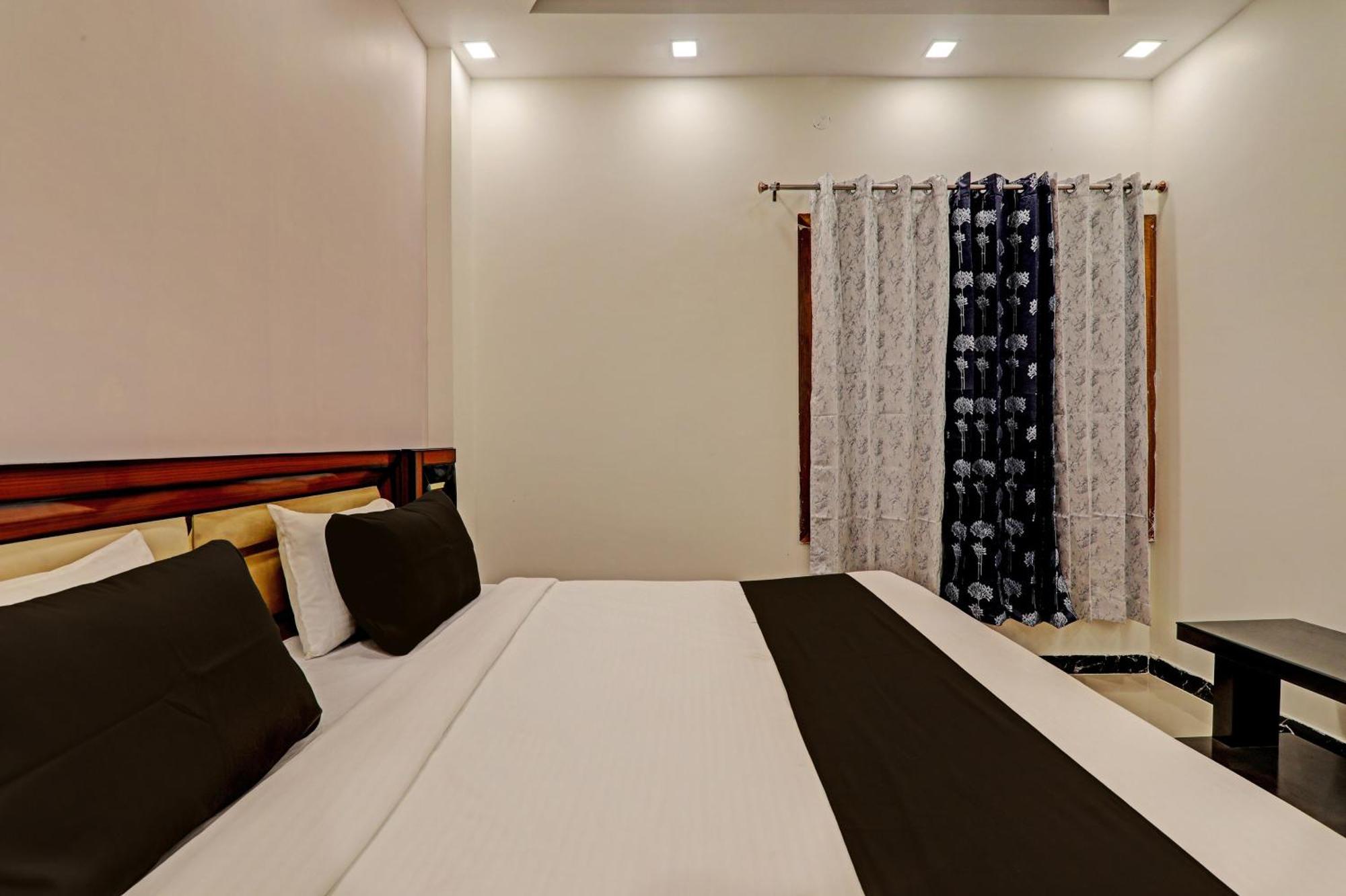 Hotel O Awadh International Bela Pratapgarh Esterno foto